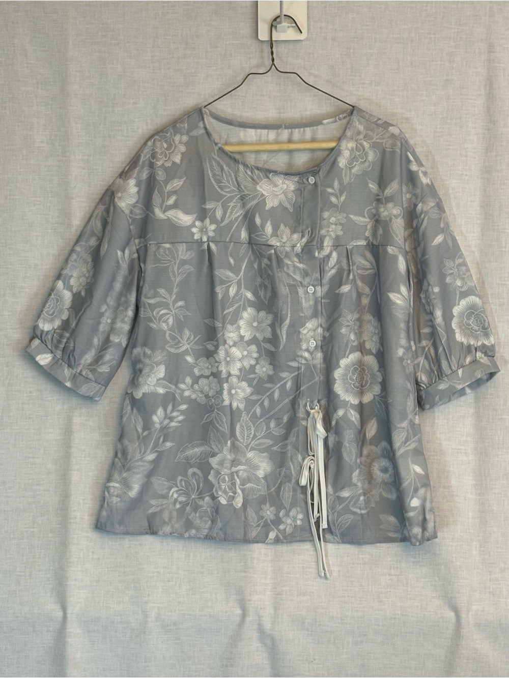Women’s Gray Floral Button-Front Top with Tie